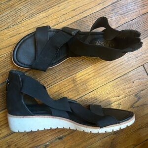 Eurosoft black and white sandals with zipper size 9